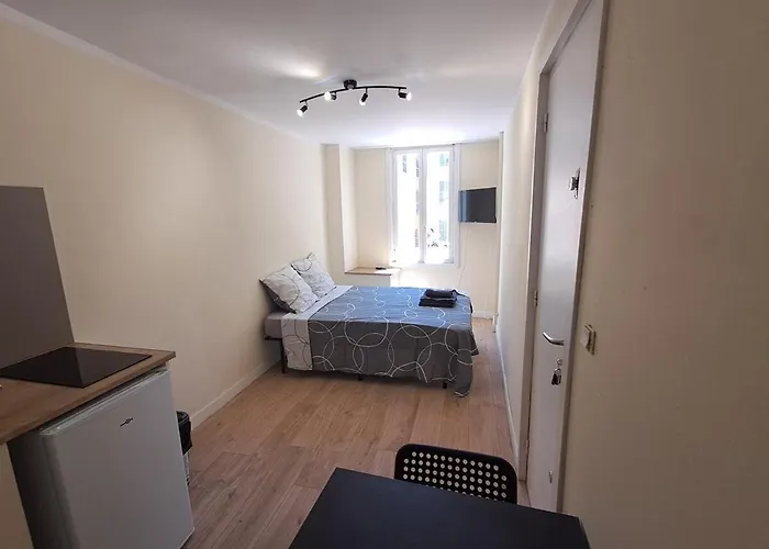 Budgetbnb 3 Appartement Hyères