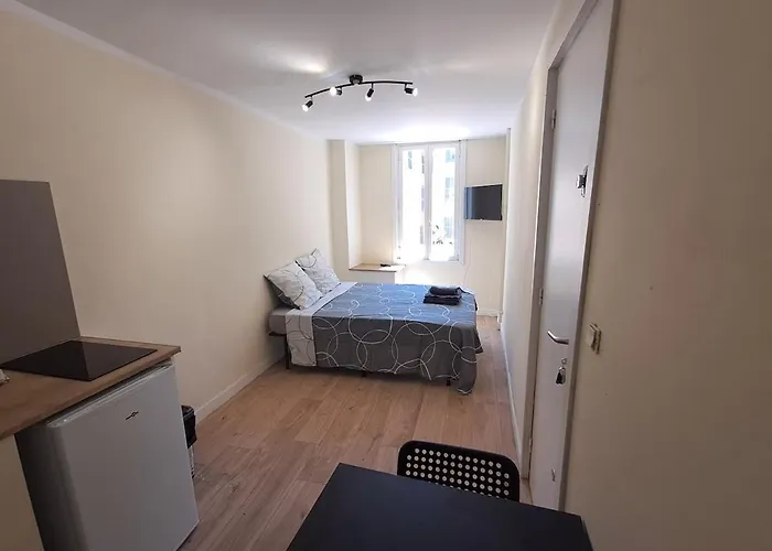 Budgetbnb 3 * Hyères