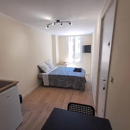 Budgetbnb 3 * Hyères